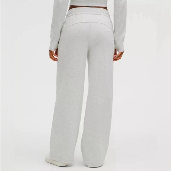 Lululemon wide leg scuba high rise joggers sweatpants light gray - Picture 10 of 10